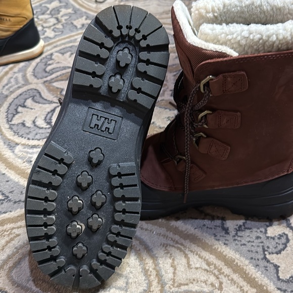 Helly Hansen Boot wore one time!! - Picture 3 of 4